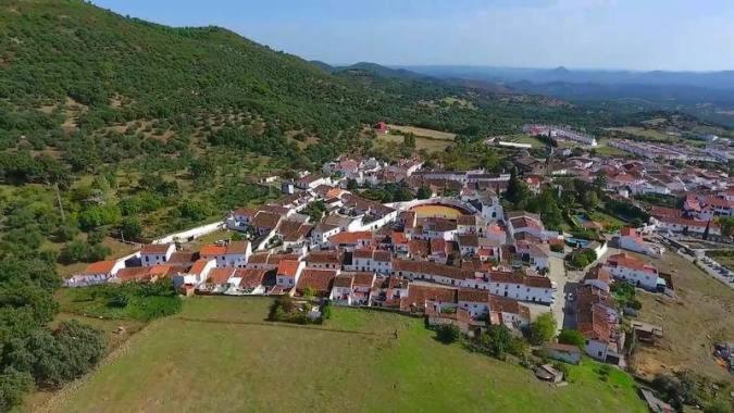 La Morada De Higuera Villa Higuera De La Sierra  Eksteriør bilde